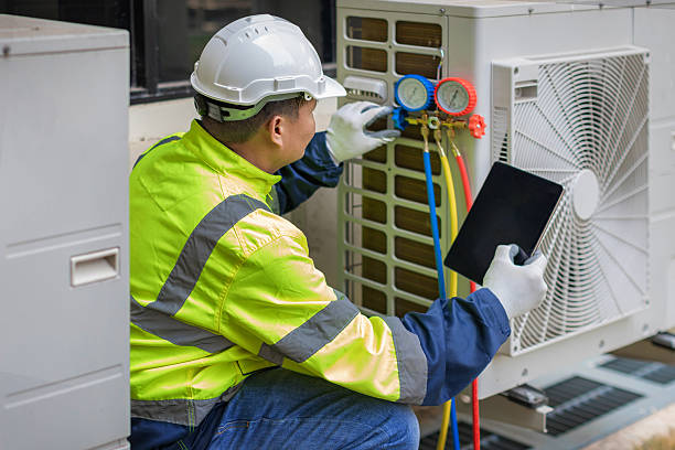 Professional Hvac technician working in Pittsboro, NC